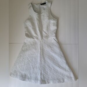 🌸3/$15 Banana Republic White Textured Sleeveless Petite Dress With Pockets